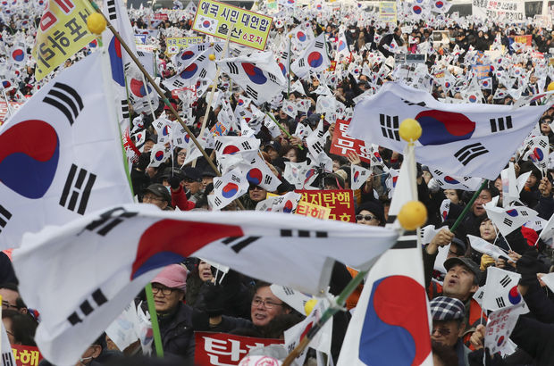 Güney Kore'de protestolar 10. haftasında!