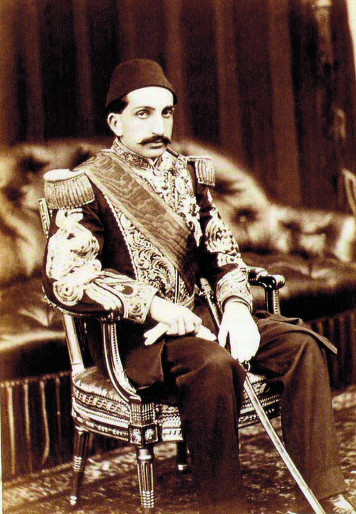 II. Abdülhamid'in gençlik yıllarından bir fotoğrafı.