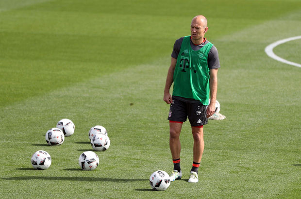 Bayern Münih, Arjen Robben ile sözleşme yeniledi!