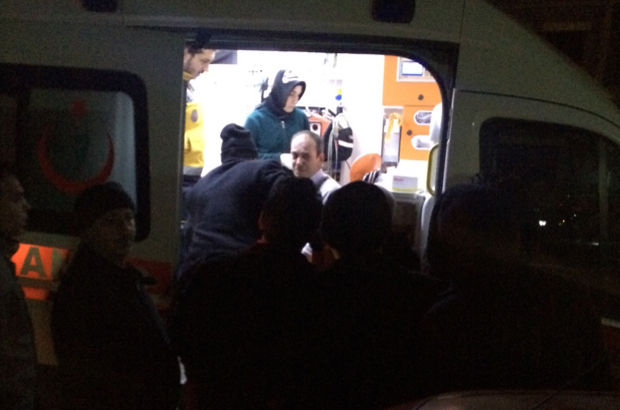 Elazığ'da ev yangını: 3 kişi hastaneye kaldırıldı