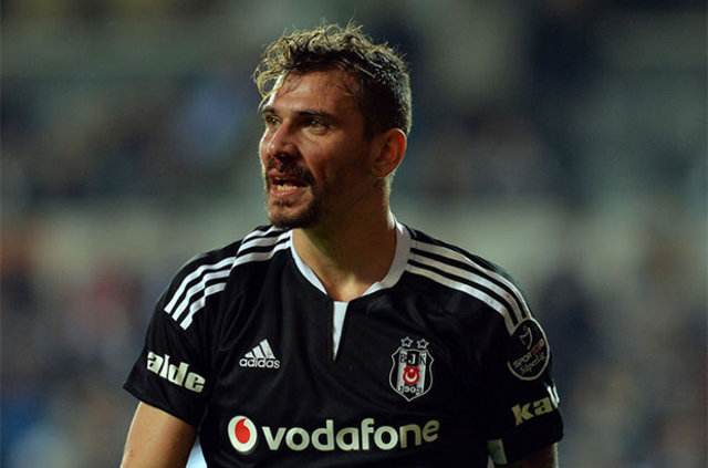 Beşiktaş Ersan Gülüm'ü bitirdi