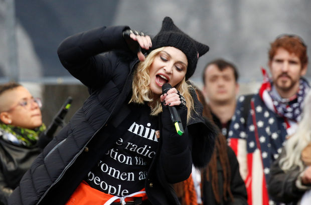 Madonna: Beyaz Saray'ı havaya uçurmayı düşündüm