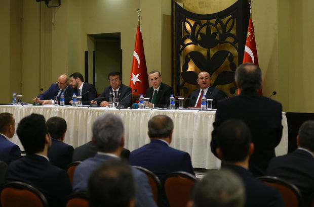 Cumhurbaşkanı Erdoğan, Tanzanya'da Türk iş adamlarıyla buluştu