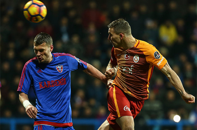 Galatasaray'a Lukas Podolski şoku!