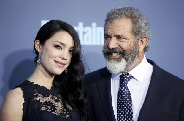 Mel Gibson dokuzuncu kez baba oldu