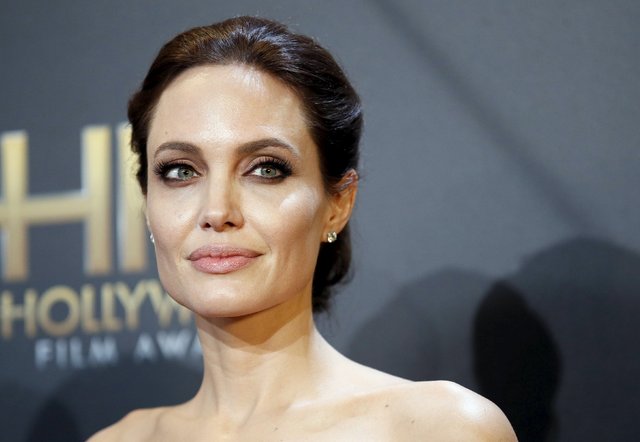 Angelina Jolie, reklam gelirini hayır kurumuna bağışlayacak
