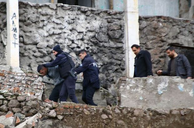 Ankara'da polis ateş açan 2 şüpheli kıskıvrak yakalandı