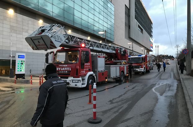 Ankara'da AVM'de yangın