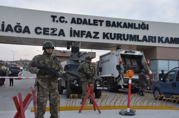 İzmir'deki FETÖ davasında Fetullah Gülen'i savunması için atanan avukat istifa etti