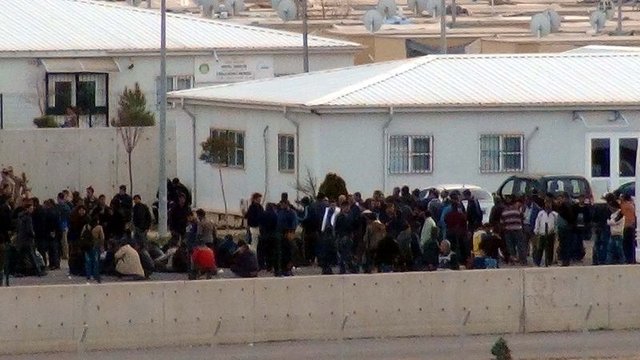 Türkiye'de eğitilen Suriyeli polisler Suriye'ye gidiyorlar