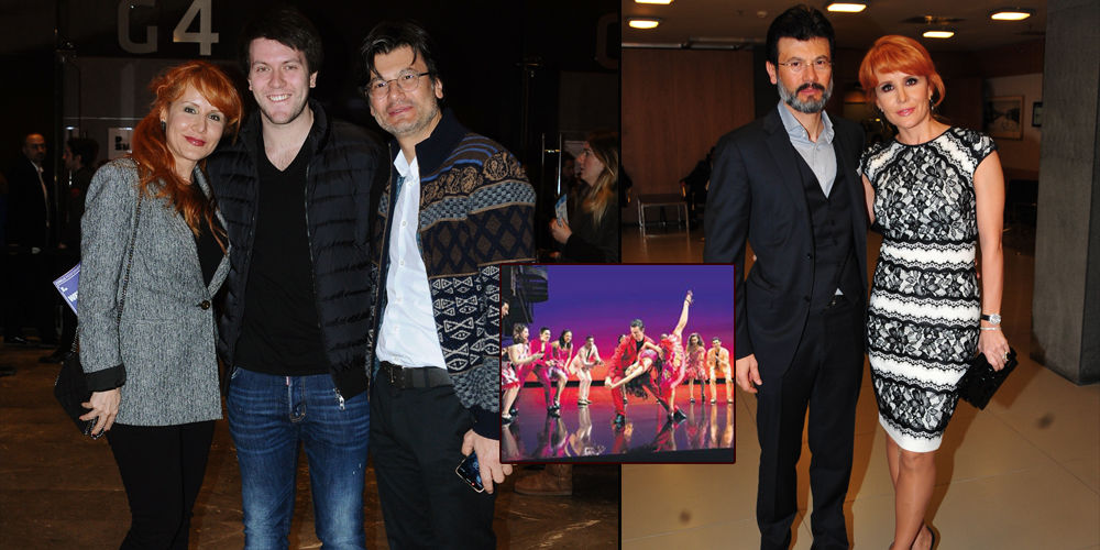 Ailece müzikali izlediler