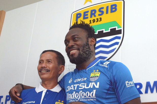 Micheal Essien, Endonezya ekibi Persib Bandung'a transfer oldu!