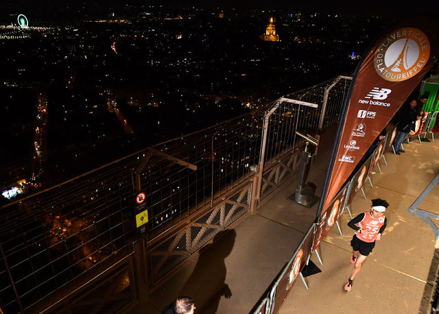 Paris Eyfel Kulesi'ndeki maraton nefesleri kesti!