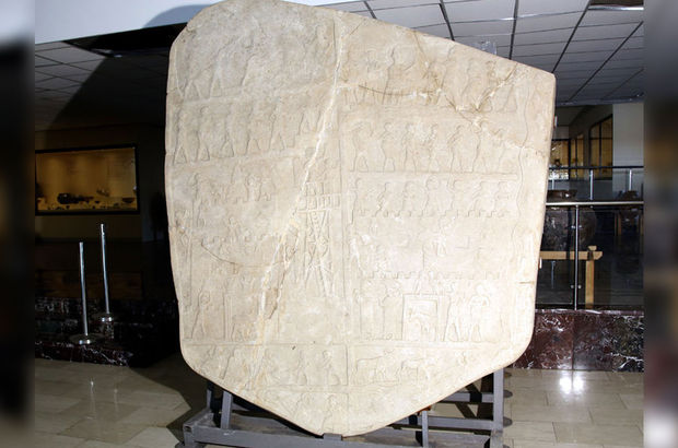 Tesadüfen bulunan kabartma 4 bin yıllık çıktı