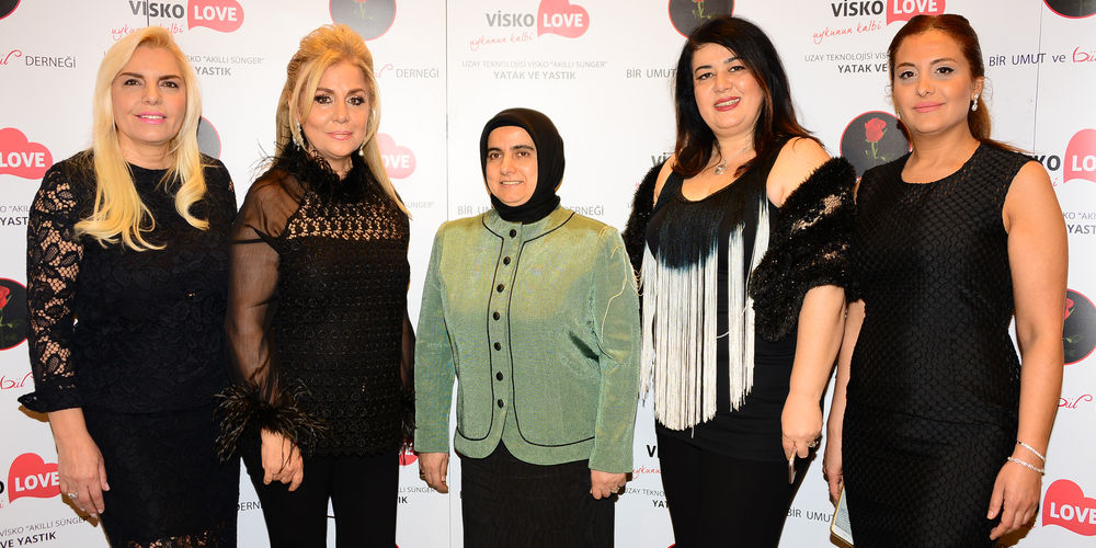 Dernek üyeleri yemekte buluştu