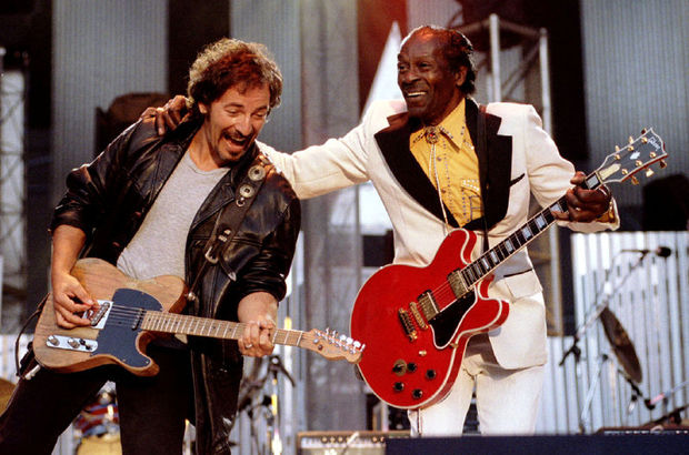 Chuck Berry yaşamını yitirdi! ‘Rock and Roll müziğin babası' olarak biliniyordu