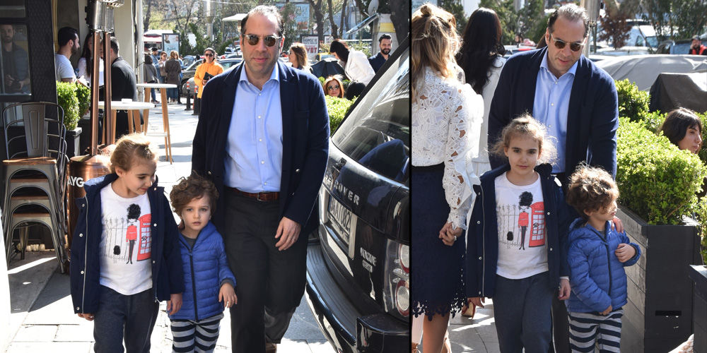 Kızıyla gezmede...