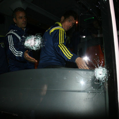 Fenerbahce Den Takim Otobusune Yapilan Silahli Saldiri Tepkisi 730 Gun Oldu