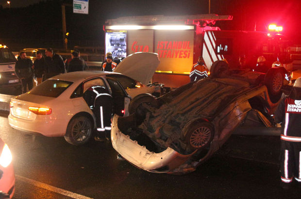 İstanbul'da zincirleme trafik kazası: 3 yaralı