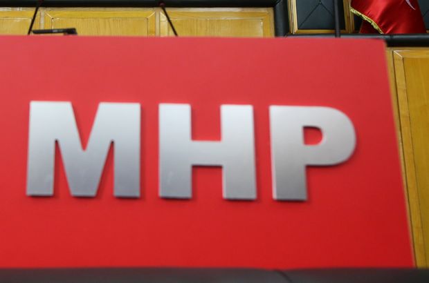 MHP Hassa ilçe yönetimi istifa etti