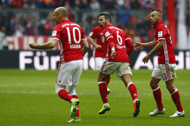 Bayern Münih, Thiago'yla uzatıyor