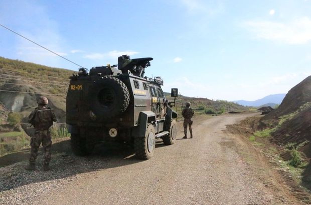 Başlarına ödül konulan PKK'lı teröristler öldürüldü