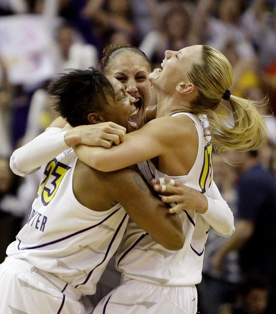 Diana Taurasi Ve Penny Taylor Evlendi - Basketbol Haberleri