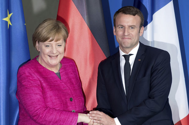 Emmanuel Macron ile Angela Merkel görüştü - Dünya Haberleri