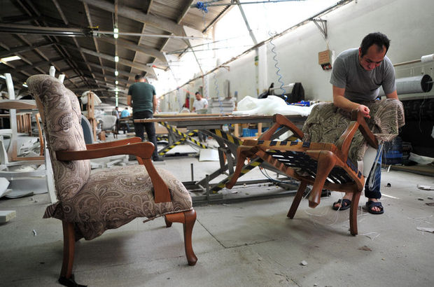 İnegöl'de mobilyacılar yüksek ücrete rağmen işçi bulamıyorlar