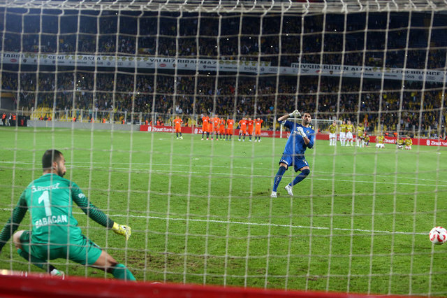 Volkan Demirel'in penaltı vuruşu sosyal medyayı salladı
