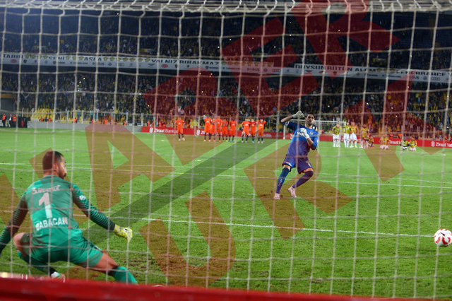 Fenerbahçe - Başakşehir maçı penaltı atışları