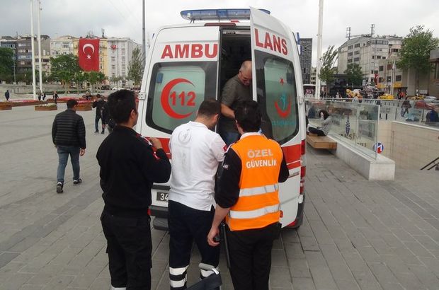 Taksim'de turist kadının ayağı yürüyen banda sıkıştı