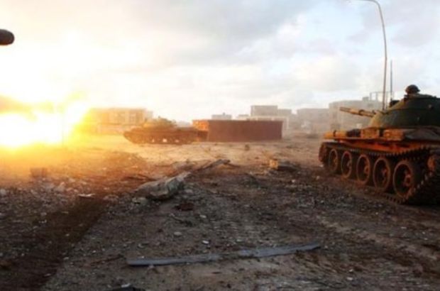 Libya'da hava üssüne saldırı: 141 ölü