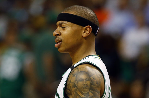 Boston Celtics'in yıldızı Isaiah Thomas sezonu kapattı!