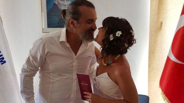 Ececan Gümeci ile Aykut Ünal evlendi