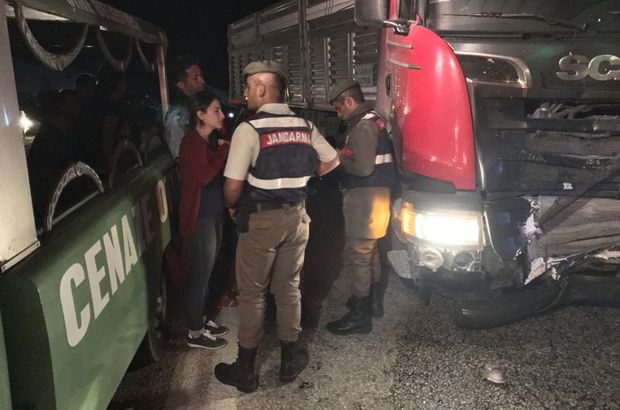 Aydın'da otomobil ile tır çarpıştı: 4 ölü, 1 yaralı
