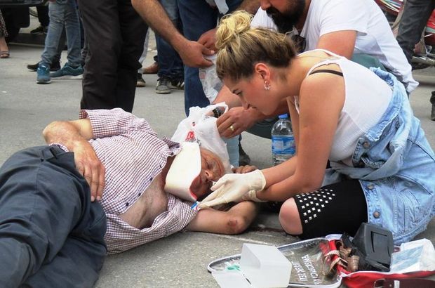 İzmir'de kazada yaralananlara yoldan geçen hemşire müdahale etti