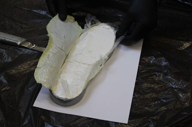 Uyuşturucu tacirleri kokaini gemi direğine gizledi