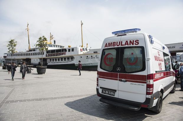 İstanbul Boğazı'nda tur teknesinde intihar girişimi