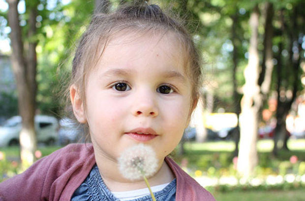 2,5 yaşındaki Ece Boyacıoğlu'nun yürüyebilmesi için seferber oldular
