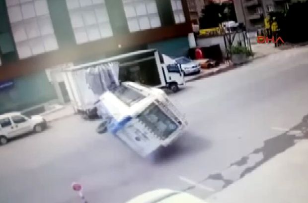Ataşehir'de yolcu minibüsü kazası