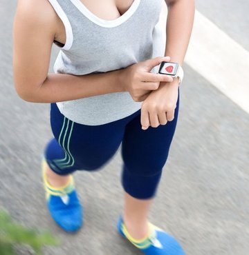 Bilim insanları, 2 saatten fazla spor yapmanın çeşitli mide rahatsızlıkları ve kan zehirlenmesi gibi sağlık sorunlarına neden olabileceği konusunda uyardı