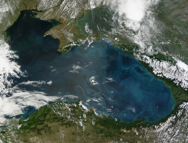 Marmara'ın turkuaz rengi uzaydan bile görünüyor