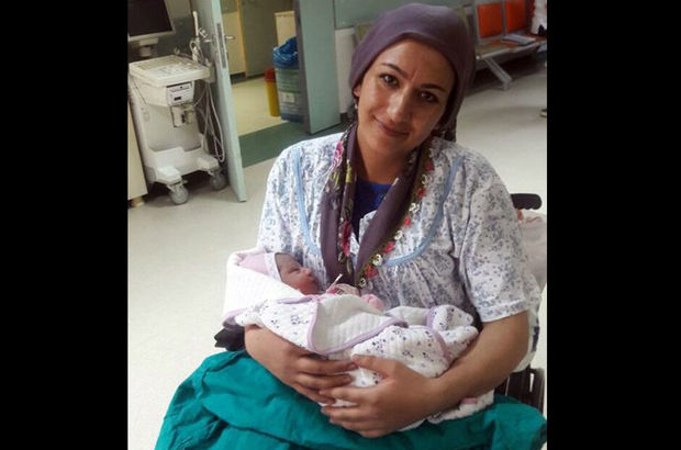 Bursa'da dünyaya gelen bebek görenleri şaşırttı!