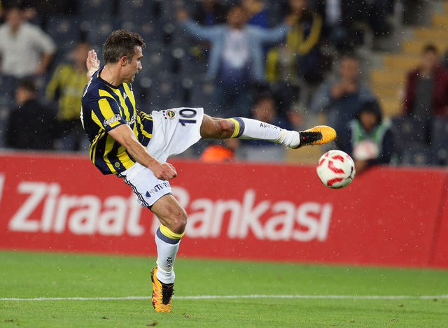 Van Persie Fenerbahçe'den ayrılacak mı?