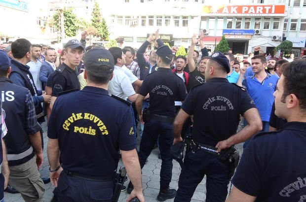 CHP'nin Rize'deki yürüyüşünde gerginlik