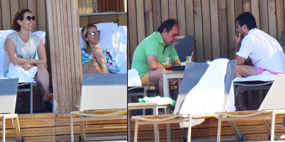 Erkekler tavlada kadınlar sohbette