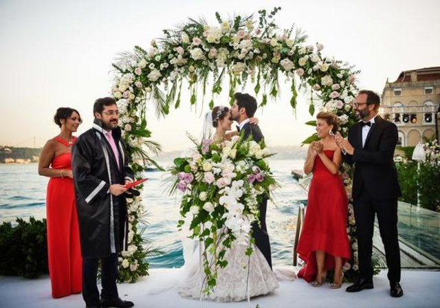 Burak Özçivit - Fahriye Evcen evlendi! Burak Özçivit - Fahriye Evcen düğünü!