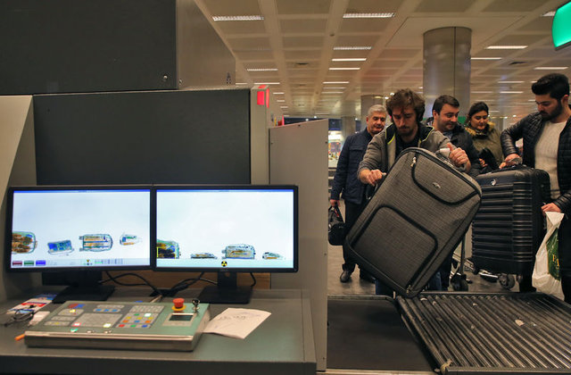 Atatürk Havalimanı'nda 102 milyon lira değerinde kaçak eşyaya el konuldu