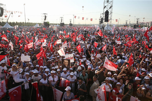 İstanbul Valiliği'nden CHP'nin Maltepe mitinginin katılımcı sayısıyla ilgili açıklama